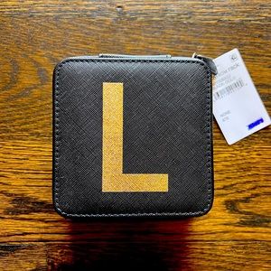 Traveling Jewelry Case-NWT